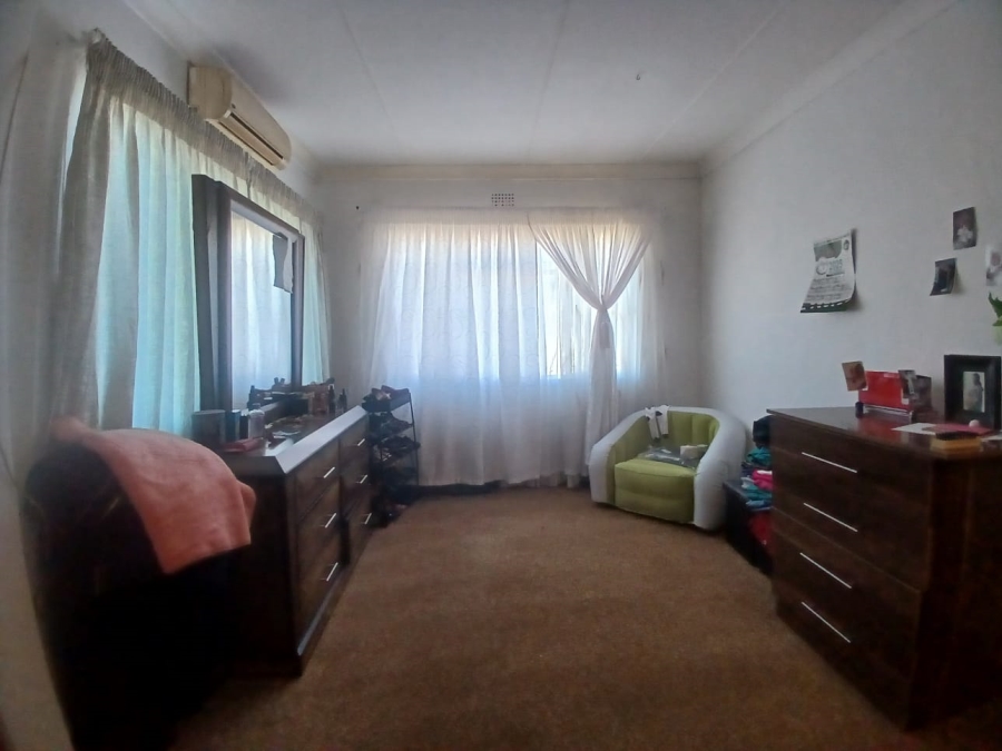 3 Bedroom Property for Sale in Roosheuwel Ext 2 North West
